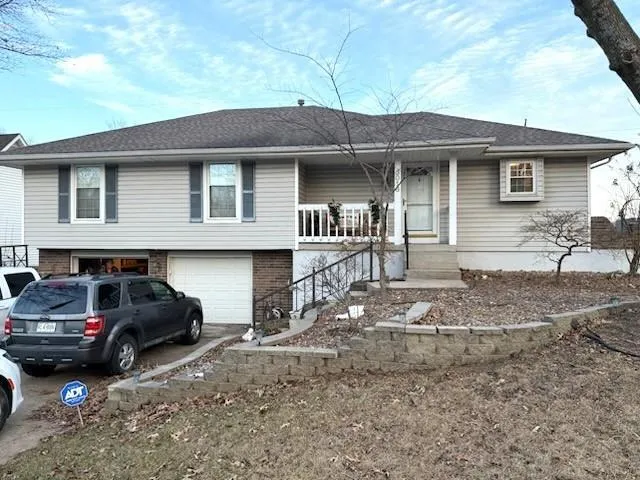 $329,500 | 3016 Southeast 7 Street, Blue Springs, MO 64014