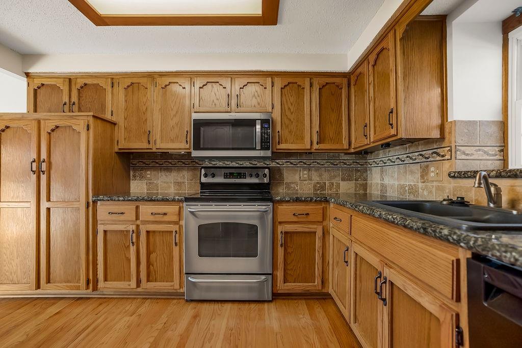 3016 Southeast 7 Street Blue Springs, MO 64014 - Photo 10 of 36