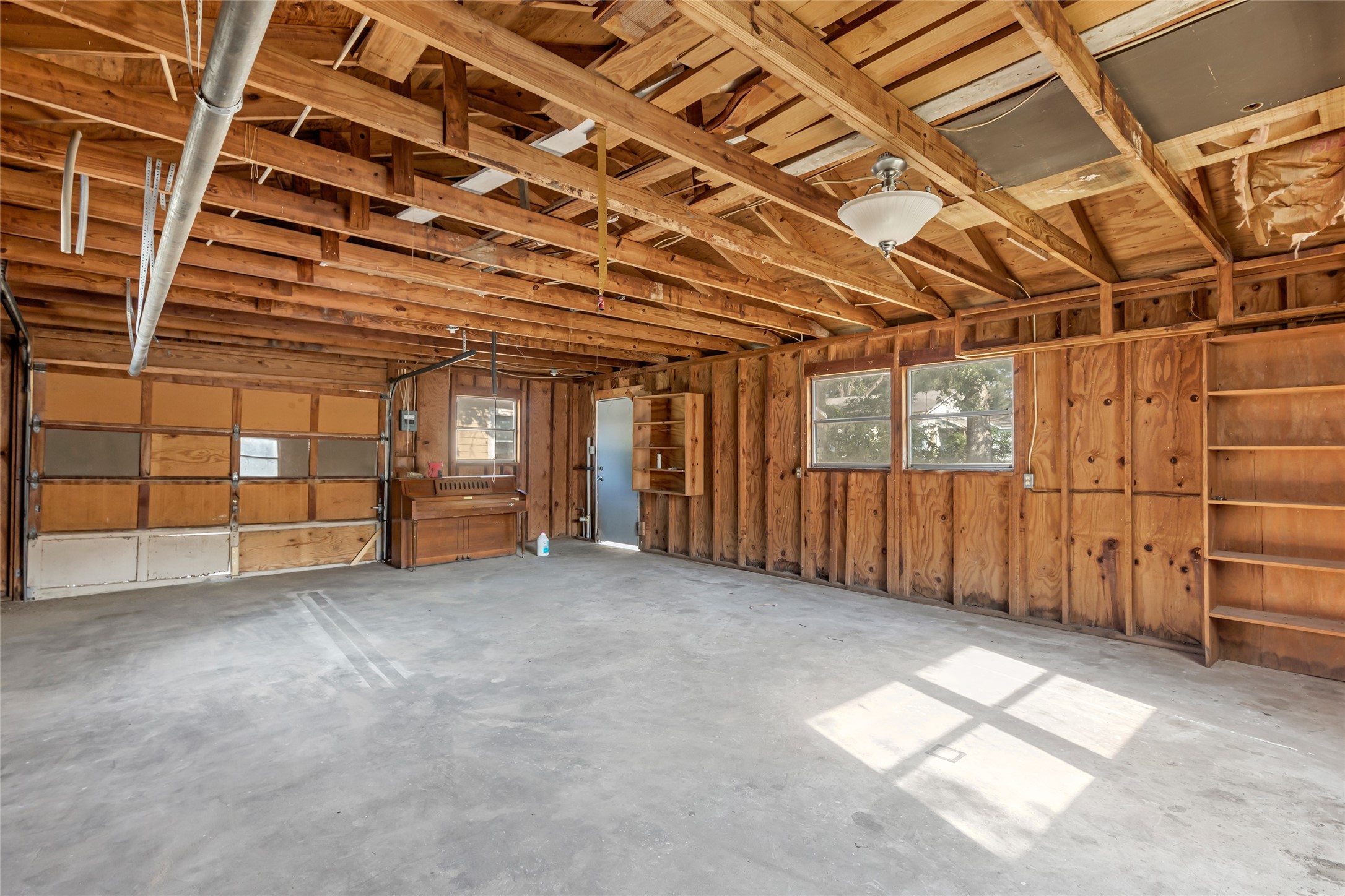 2717 Old Houston Road Huntsville, TX 77340 - Photo 12 of 34 Inside detached garage