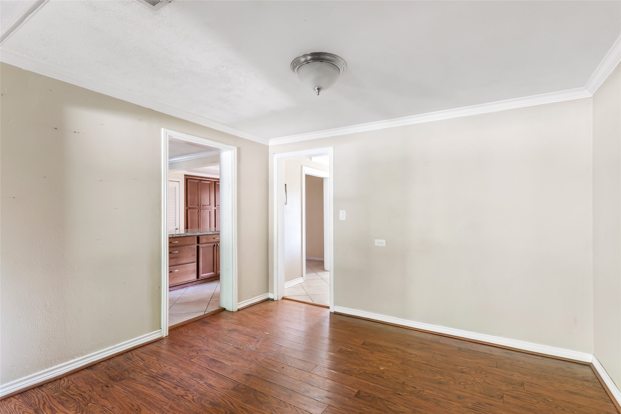 2717 Old Houston Road Huntsville, TX 77340 - Photo 16 of 34 Dining area off of kitchen and living room
