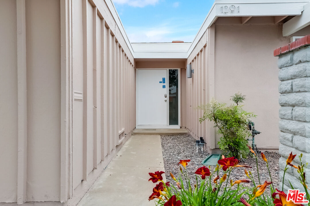 1291 Windemere Lane Tustin, CA 92780 - Photo 12 of 29