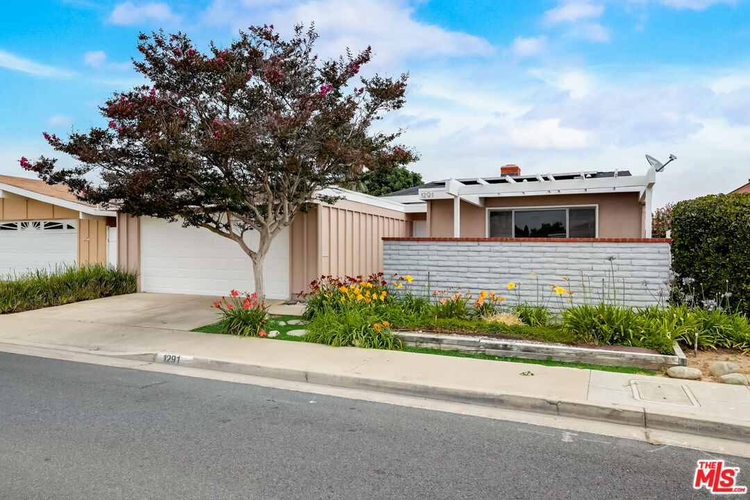 1291 Windemere Lane Tustin, CA 92780 - Photo 10 of 29