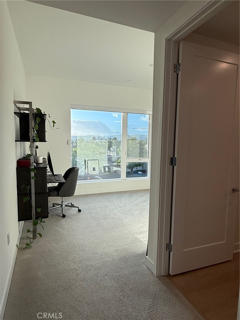 3414 Rivington Irvine, CA 92612 - Photo 28 of 33 a view of a workspace with a window
