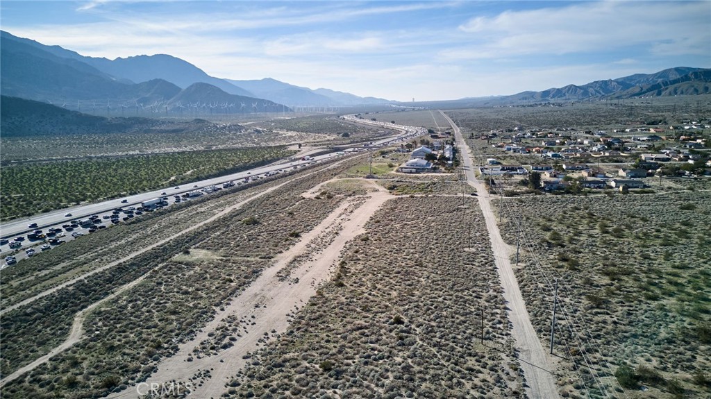 19 Tamarack Road Whitewater, CA 92282 - Photo 9 of 9 a view of a city with mountain
