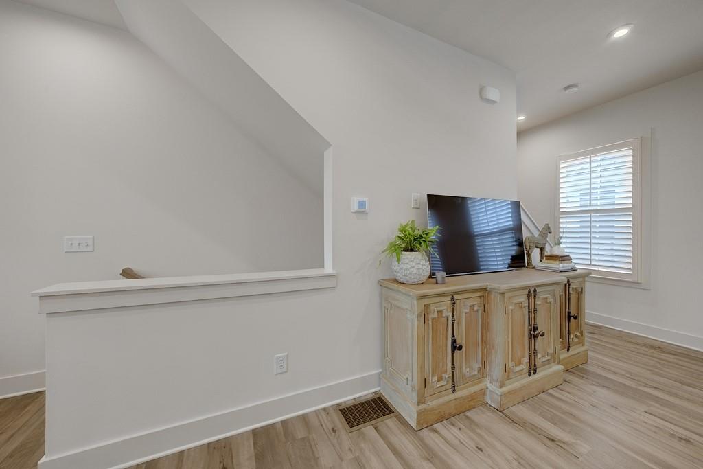 4433 Buckley Way Atlanta, GA 30342 - Photo 20 of 50