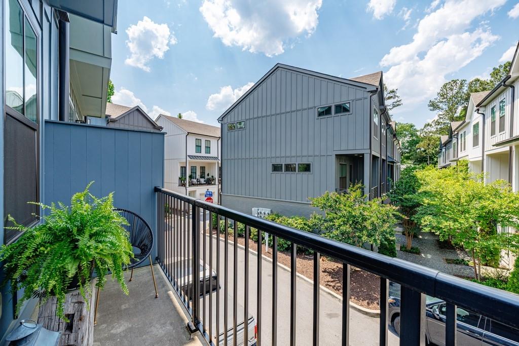 4433 Buckley Way Atlanta, GA 30342 - Photo 29 of 50