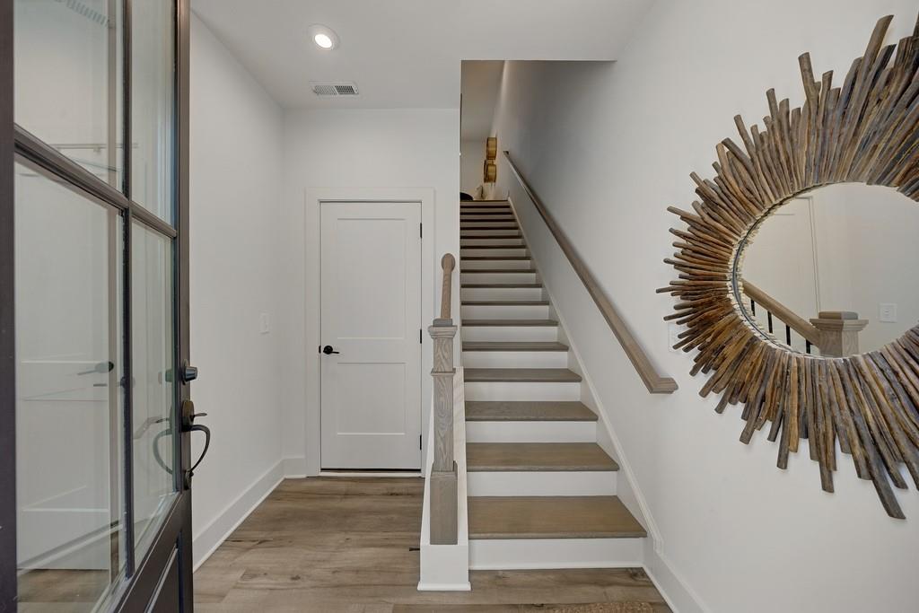 4433 Buckley Way Atlanta, GA 30342 - Photo 6 of 50