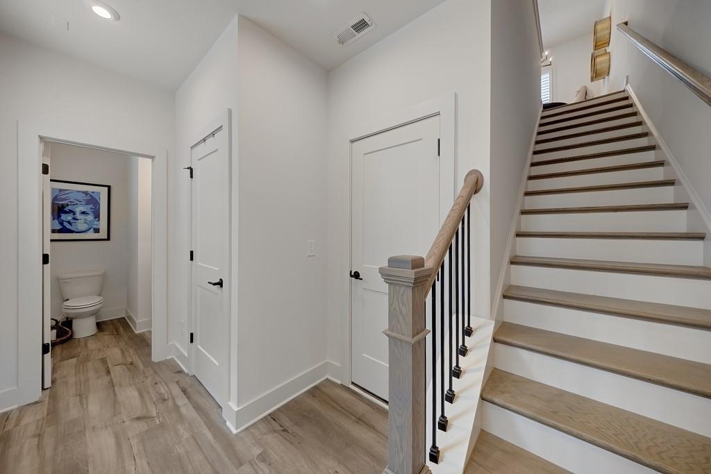 4433 Buckley Way Atlanta, GA 30342 - Photo 7 of 50