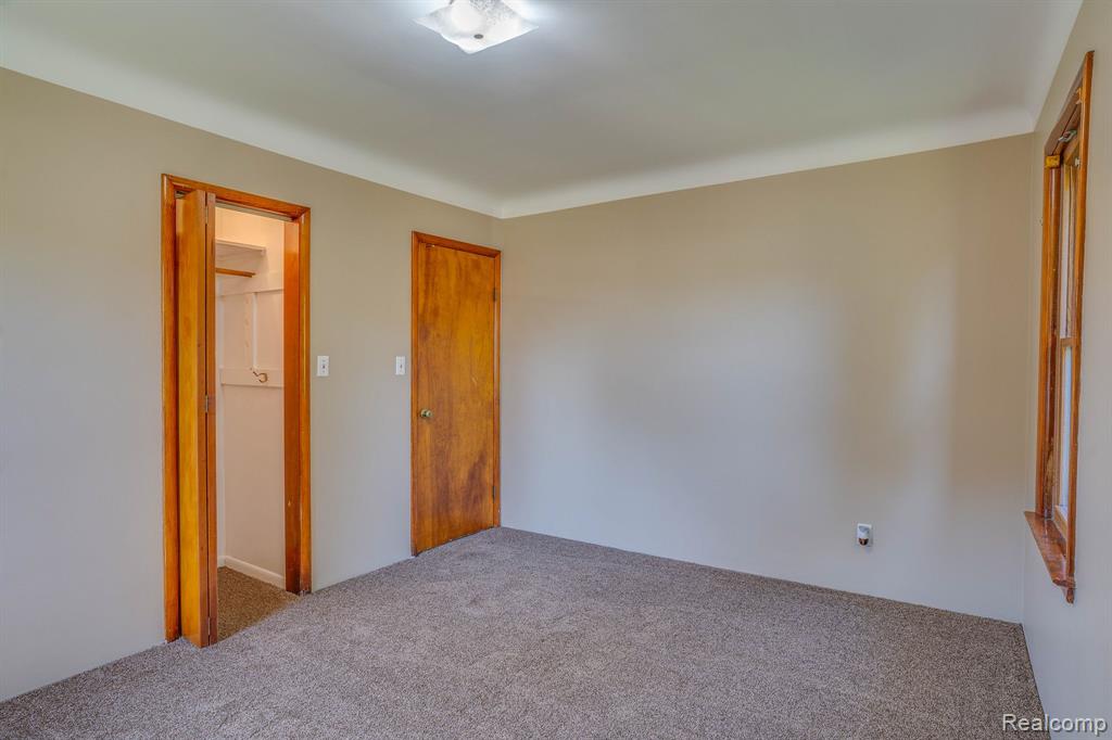 1467 South Riverside Avenue St. Clair, MI 48079 - Photo 12 of 38