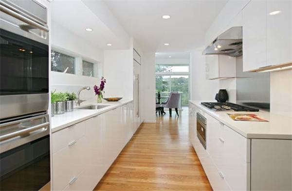 33 Huntington Road Newton, MA 02458 - Photo 6 of 13 Gallery Image 6