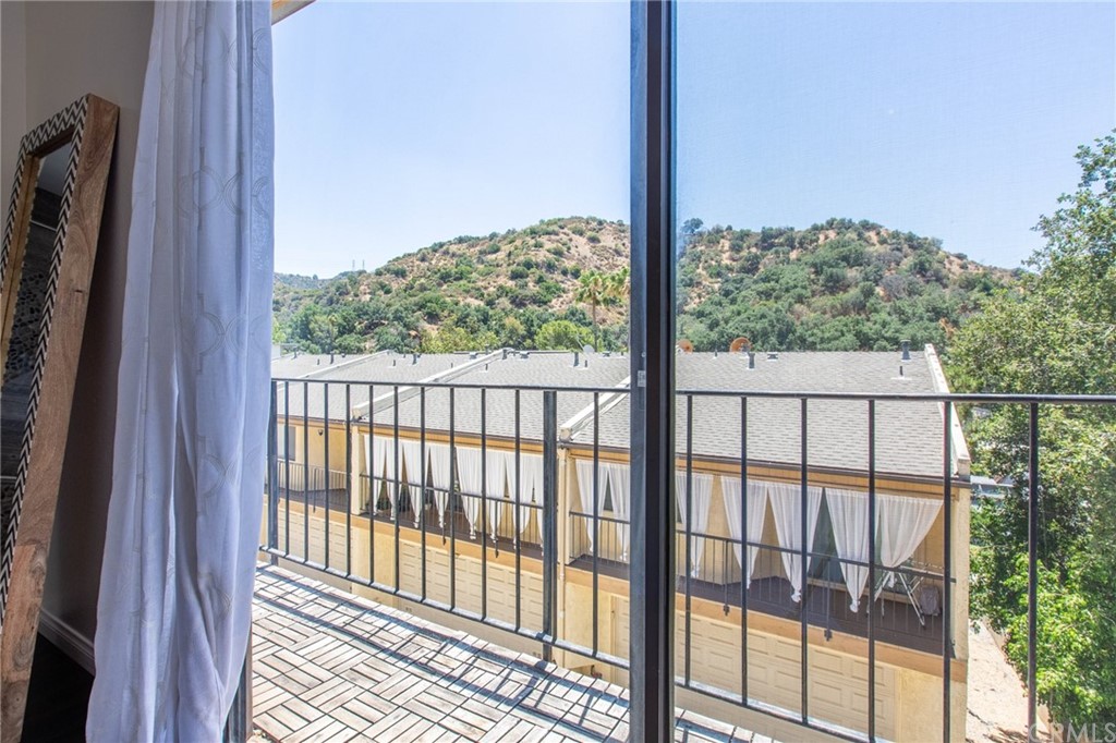 1881 Alpha Road, Unit 5 Glendale, CA 91208 - Photo 26 of 29 a view of a balcony