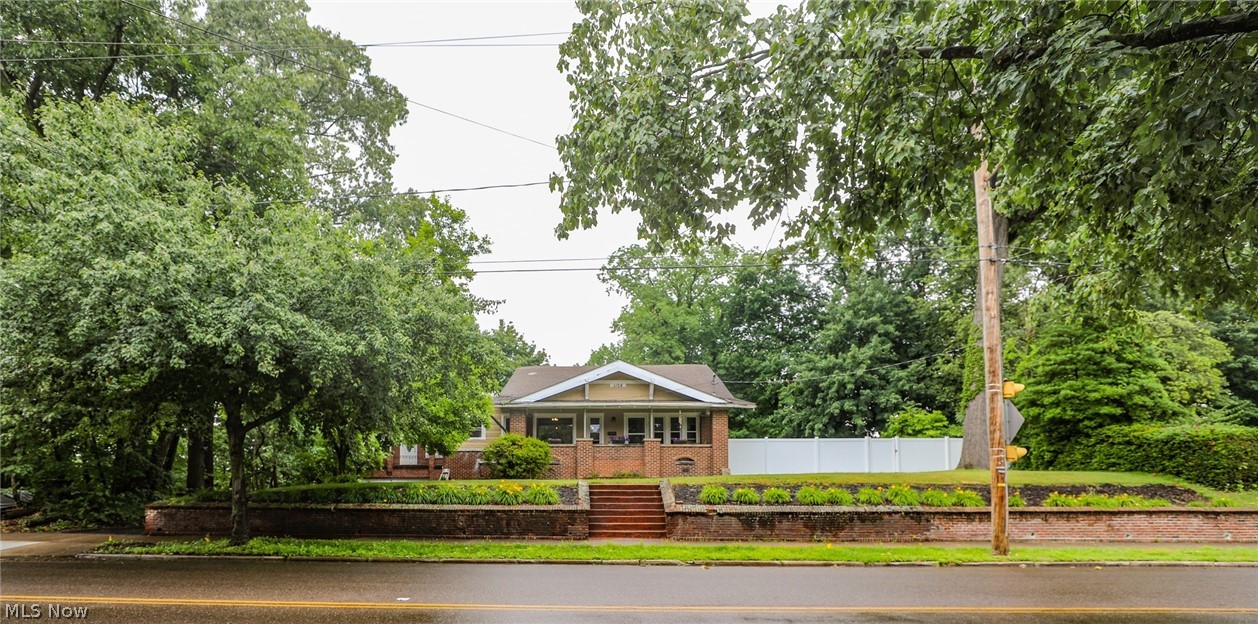 1104 North Howard Street Akron, OH 44310 - Photo 3 of 45