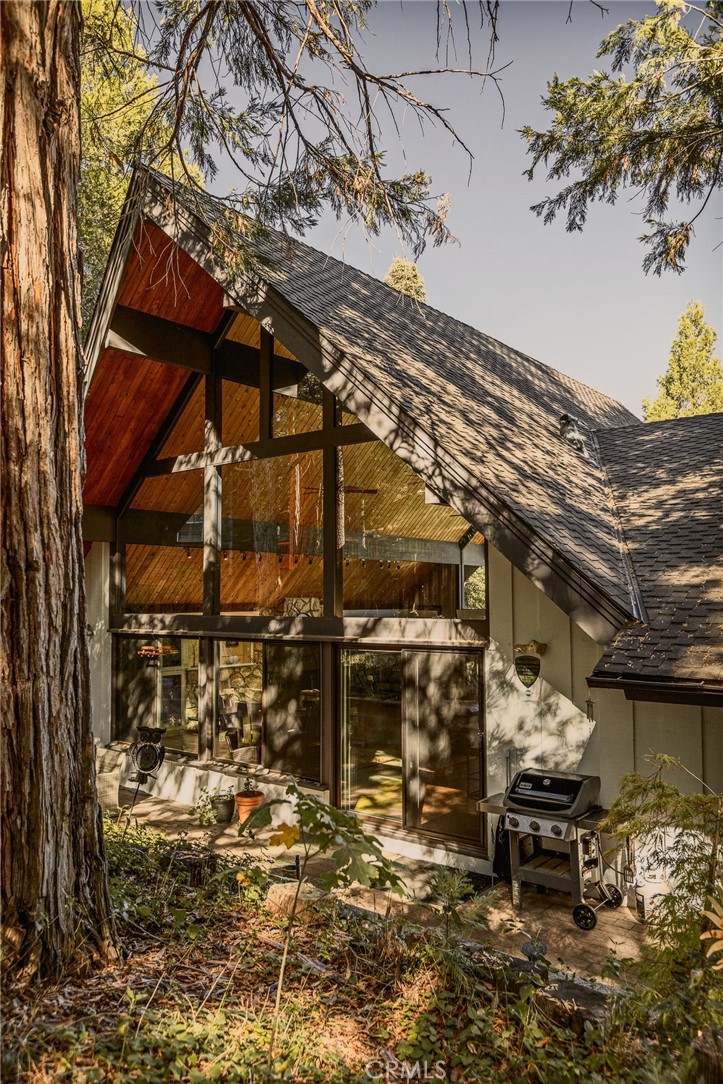 779 Grass Valley Road Lake Arrowhead, CA 92352 - Photo 20 of 27 Gallery Image 20