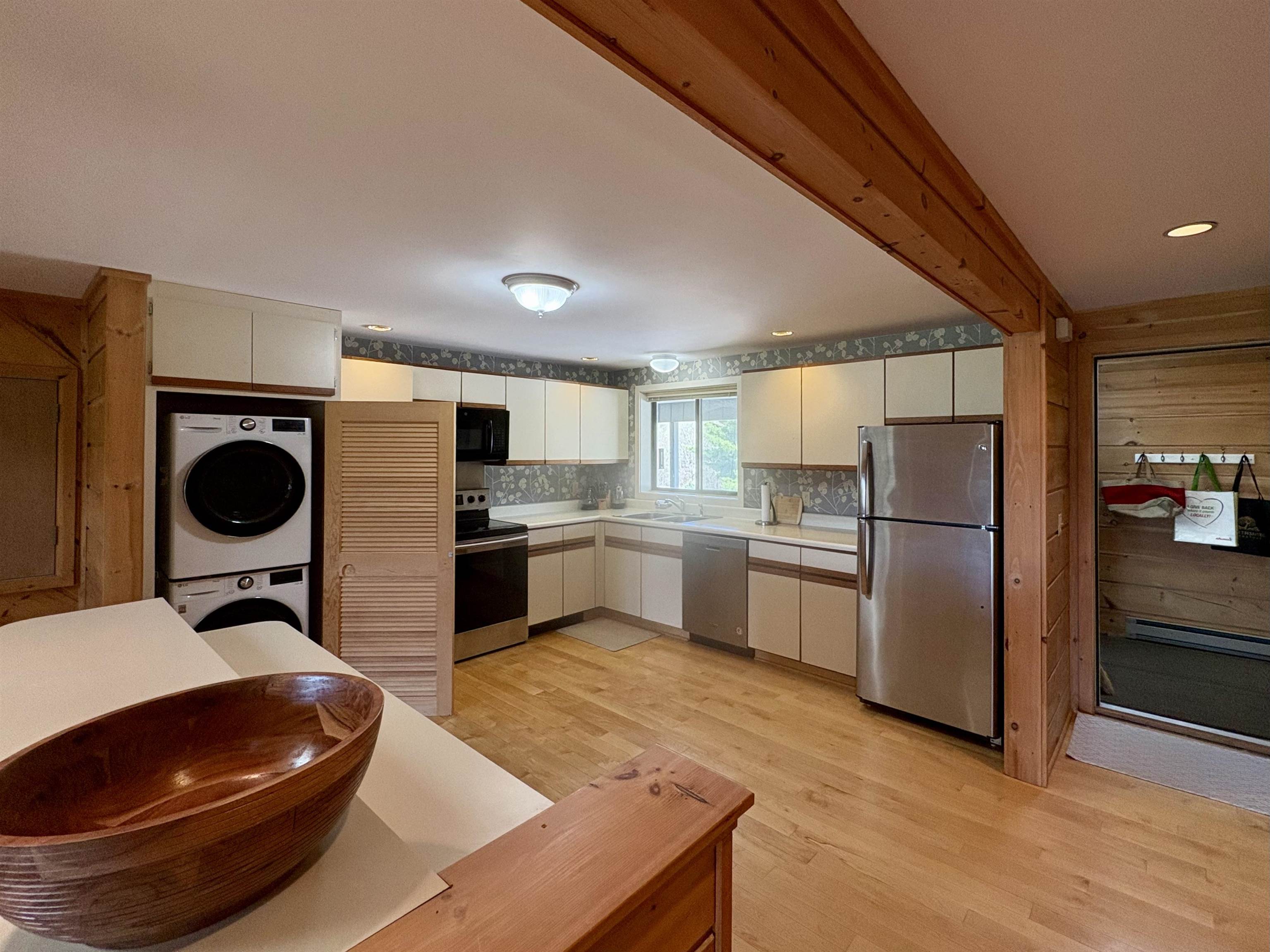 39 Sage Hill Road, Unit 25 Manchester, VT 05255 - Photo 4 of 26