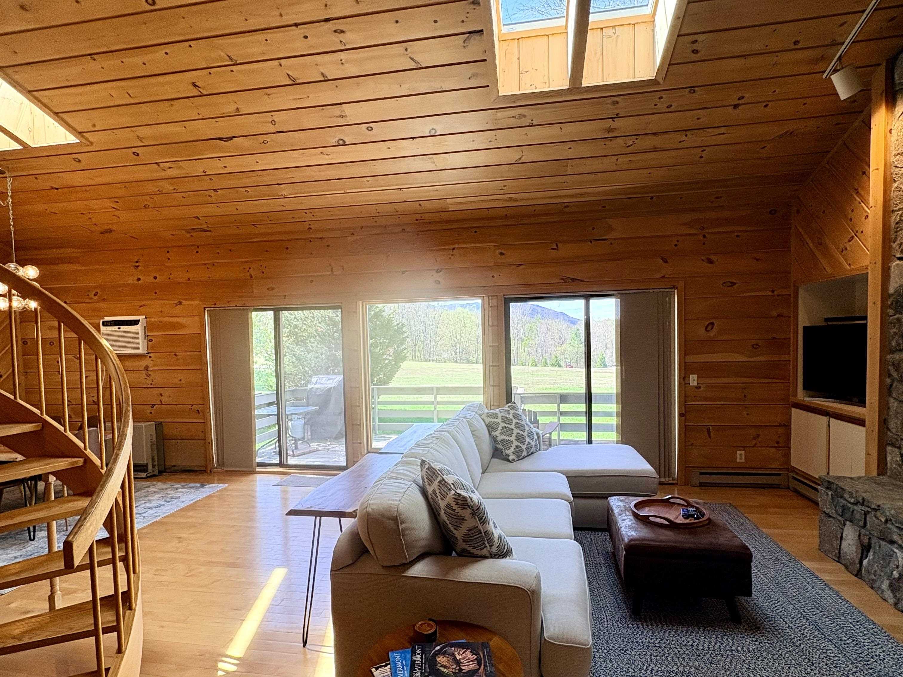 39 Sage Hill Road, Unit 25 Manchester, VT 05255 - Photo 9 of 26