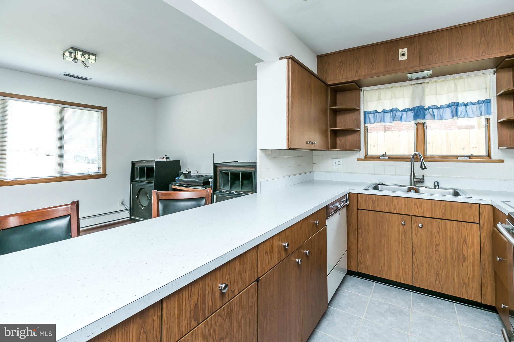 28 Cliffwood Road Baltimore, MD 21206 - Photo 9 of 30 Kitchen