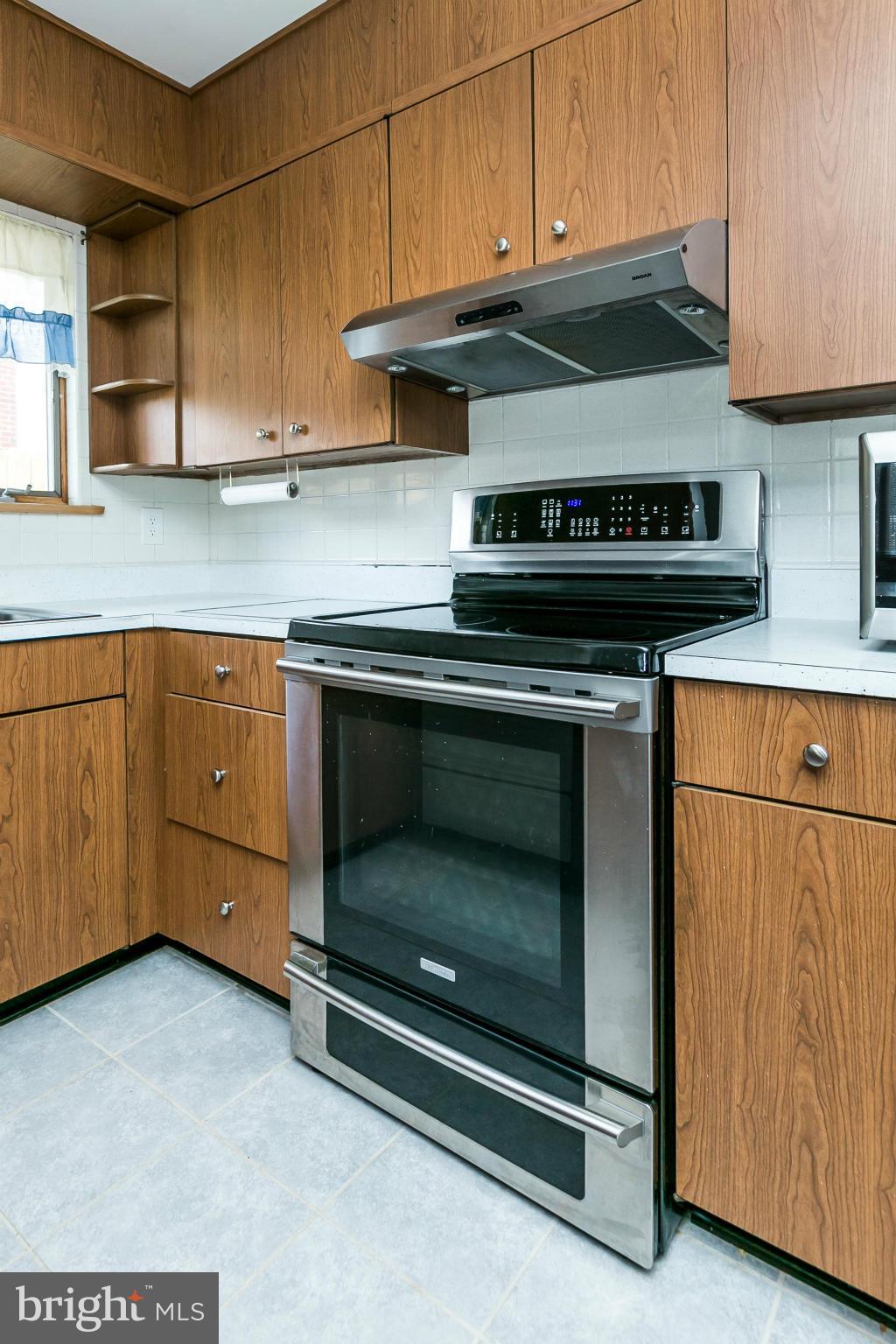 28 Cliffwood Road Baltimore, MD 21206 - Photo 10 of 30 Kitchen