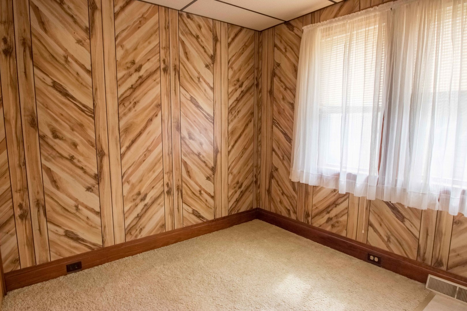 215 Clark Street Georgetown, IL 61846 - Photo 8 of 24