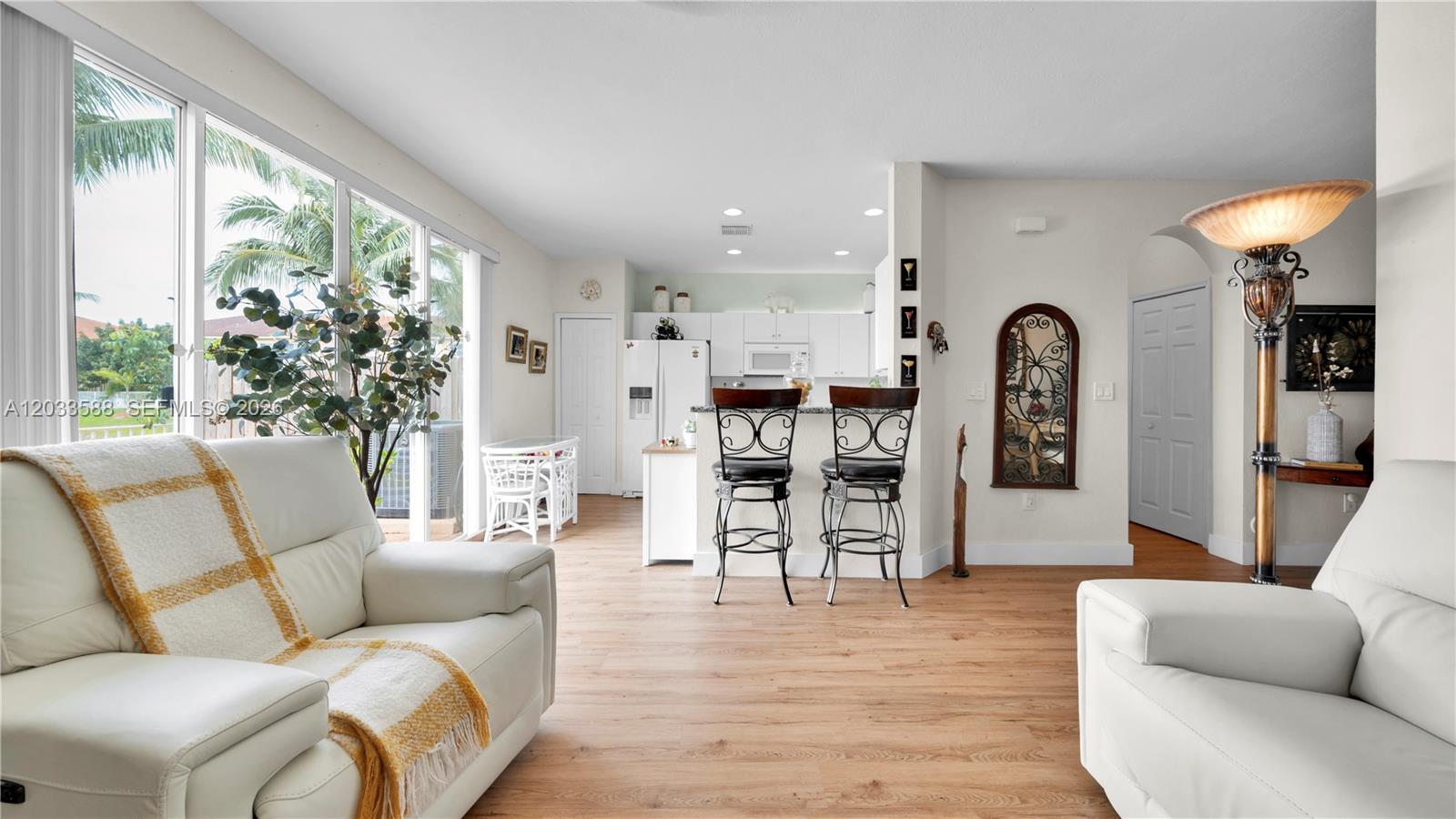 16590 Southwest 70th Street Miami, FL 33193 - Photo 12 of 53