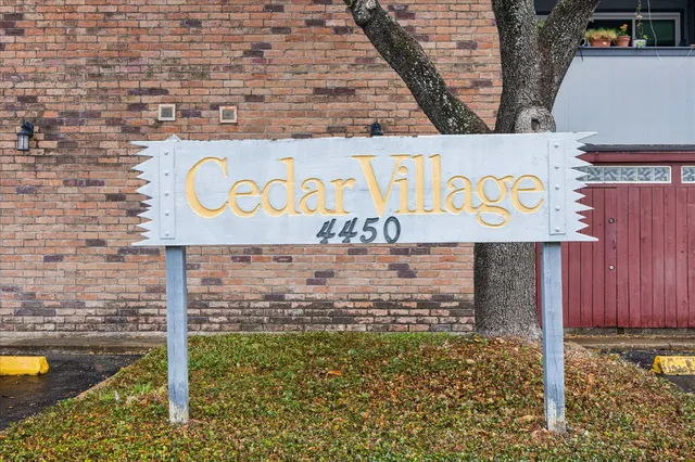 $110,000 | 4450 Sherwood Lane, Unit 8, Houston, TX 77092