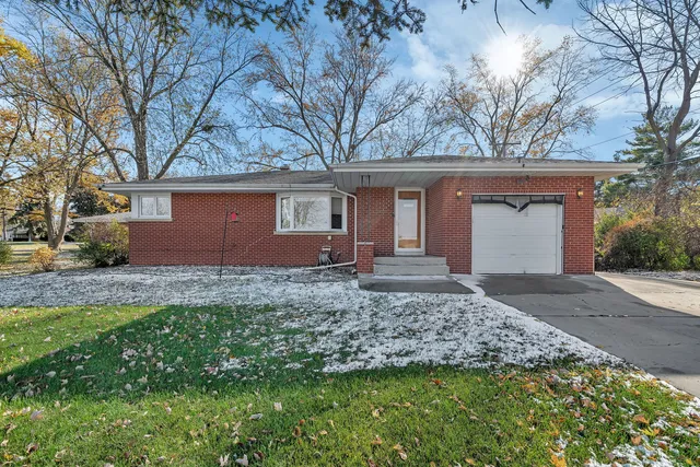 $227,667 | 1922 Cowing Lane, Crest Hill, IL 60403