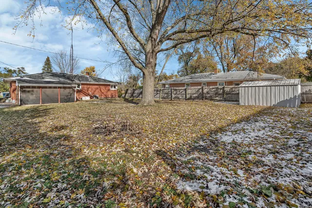 $227,667 | 1922 Cowing Lane, Crest Hill, IL 60403