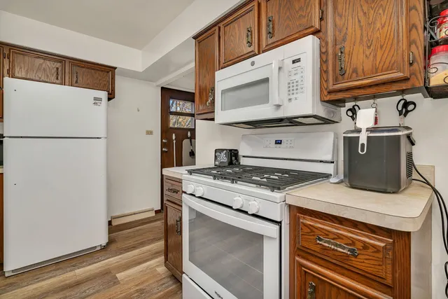 $227,667 | 1922 Cowing Lane, Crest Hill, IL 60403