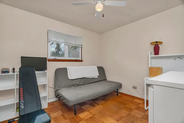 $227,667 | 1922 Cowing Lane, Crest Hill, IL 60403