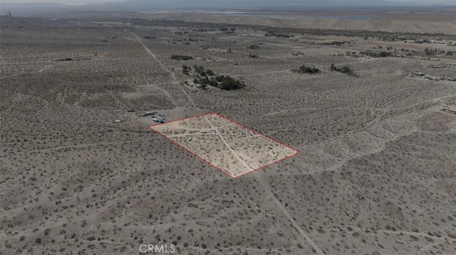 a view of water heater in a yard