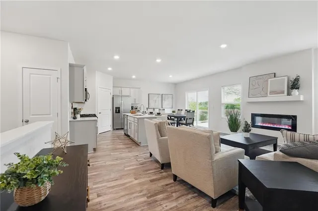 $369,990 | 601 Short Street, Liberty, MO 64068