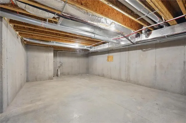 $369,990 | 601 Short Street, Liberty, MO 64068