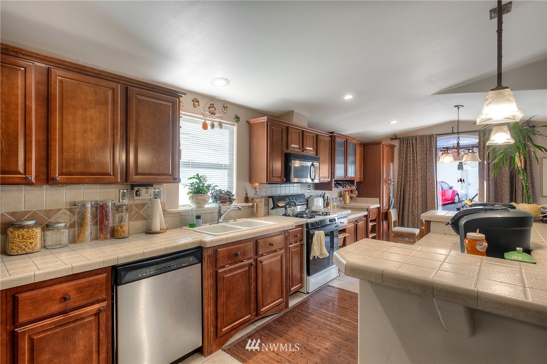 16515 Three Lakes Road Snohomish, WA 98290 - Photo 3 of 21