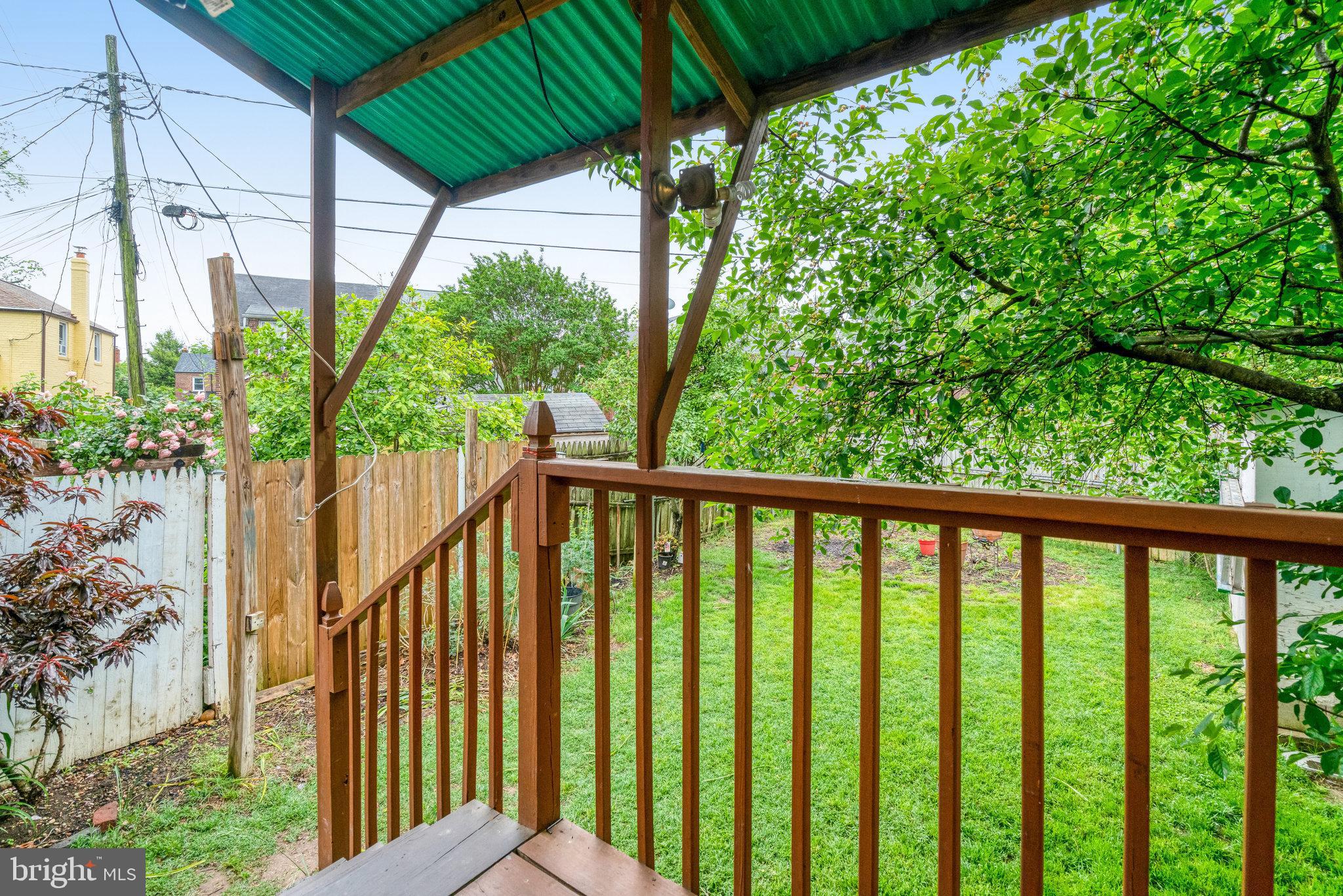 102 South Glebe Road Arlington, VA 22204 - Photo 48 of 52 a view of a balcony with wooden floor