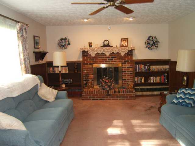 4565 Lawrence Road Northwest Baltimore, OH 43105 - Photo 5 of 11