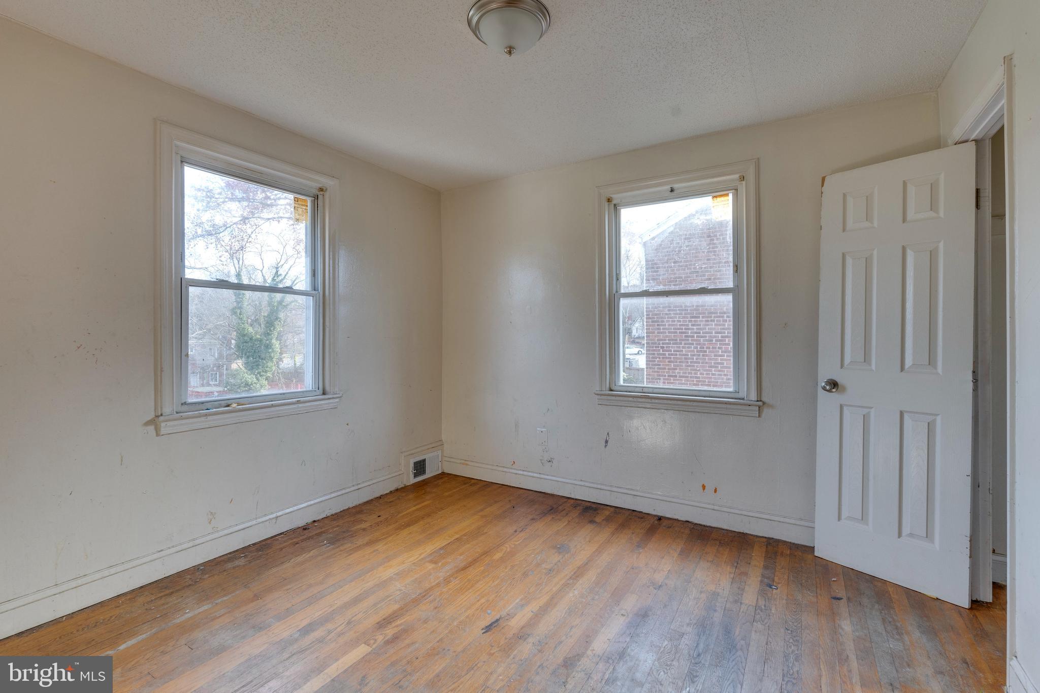 5050 Benning Road Southeast Washington, DC 20019 - Photo 21 of 42