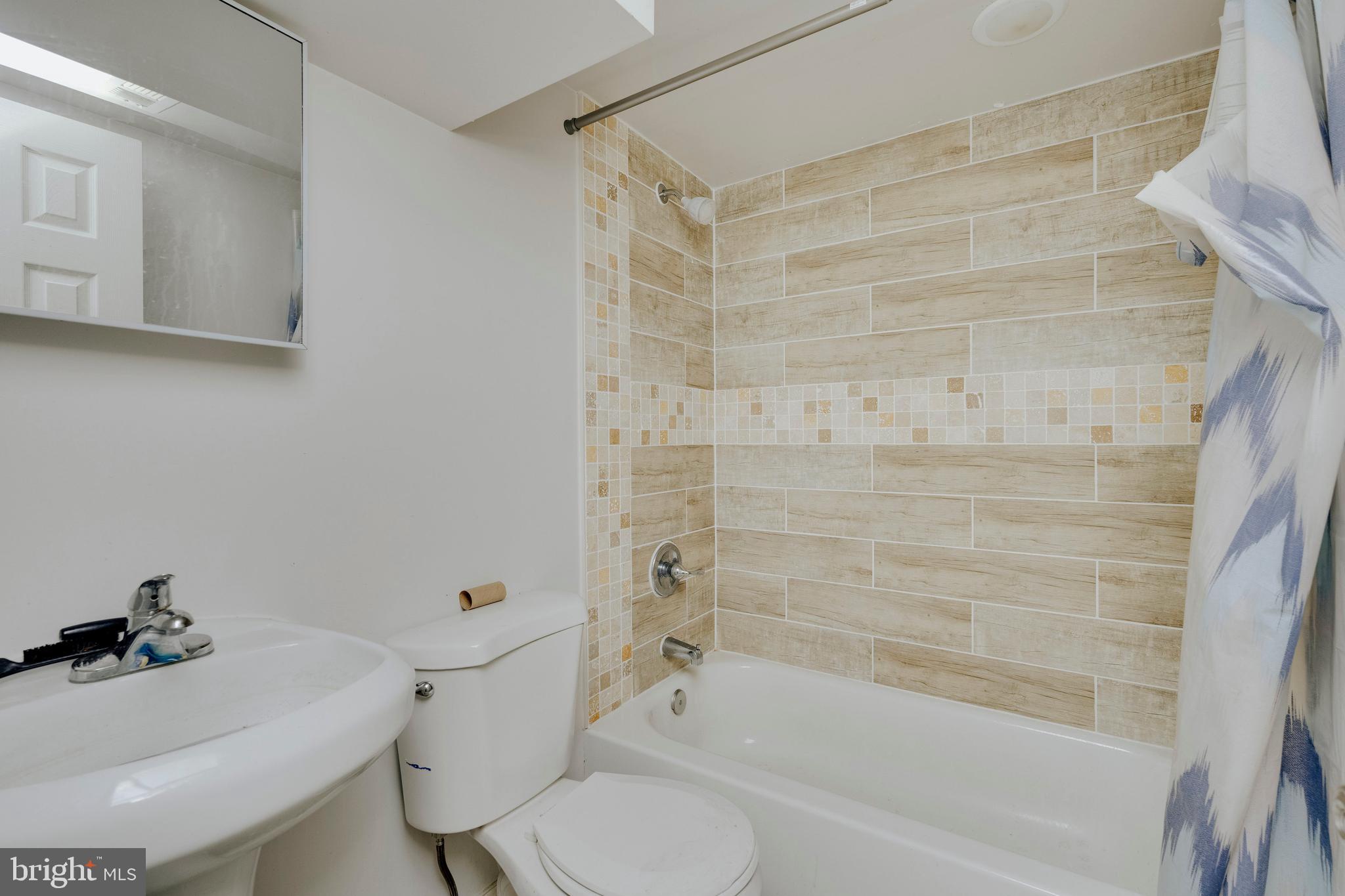 5050 Benning Road Southeast Washington, DC 20019 - Photo 29 of 42