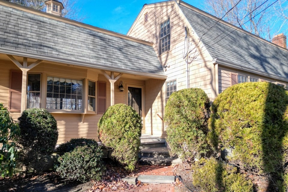 21 Strawberry Lane Whitman, MA 02382 - Photo 3 of 39 a front view of a house
