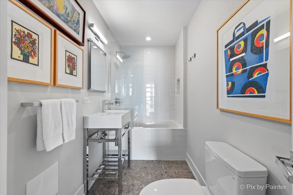 860 North Lake Shore Drive, Unit 4M Chicago, IL 60611 - Photo 30 of 37