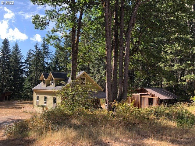 595 Canyon Road Lyle, WA 98635 - Photo 1 of 25 Gallery Image 1