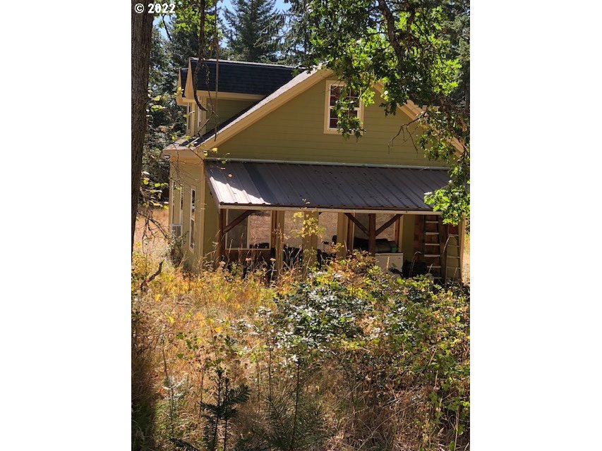 595 Canyon Road Lyle, WA 98635 - Photo 6 of 25 Gallery Image 6