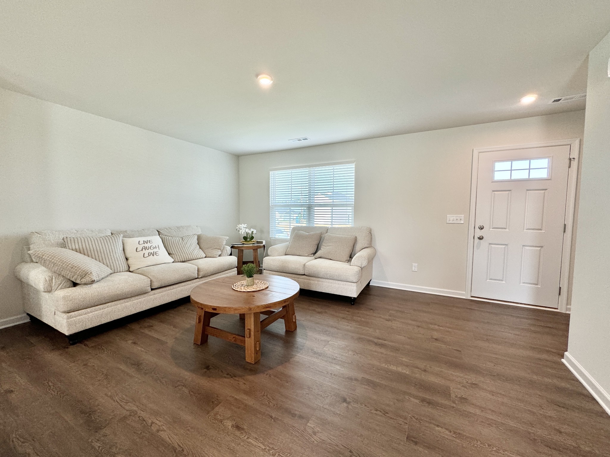 1834 Quail Run Way Spring Hill, TN 37174 - Photo 3 of 24