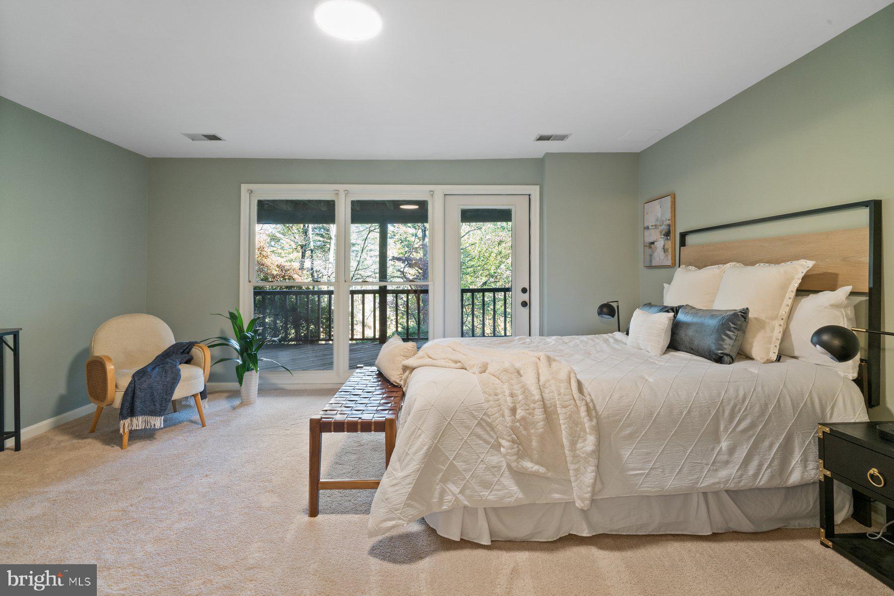6949 Meadowlake Road New Market, MD 21774 - Photo 24 of 51 All bedrooms have views of the water.