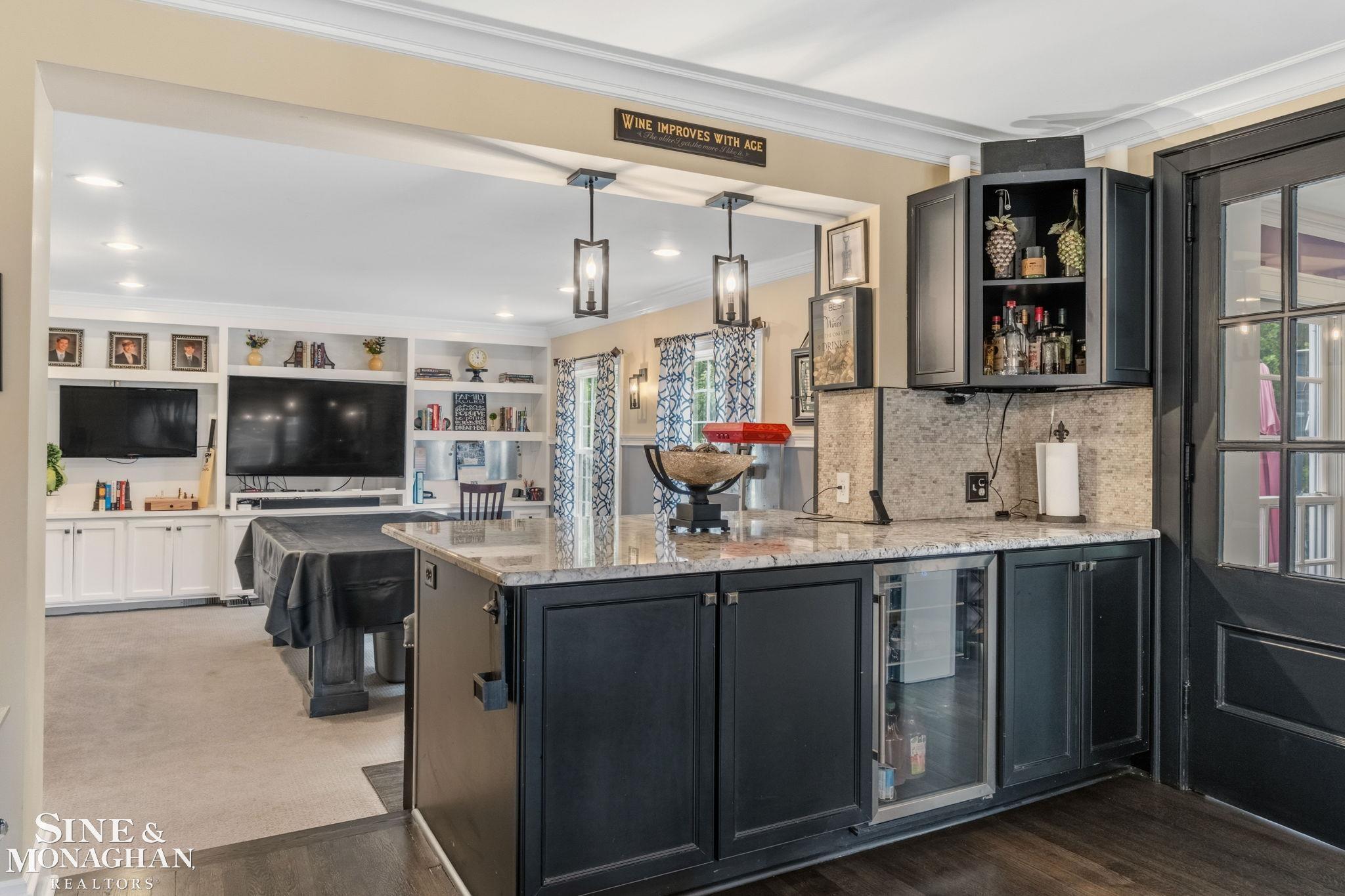 580 Hampton Road Grosse Pointe Woods, MI 48236 - Photo 15 of 77