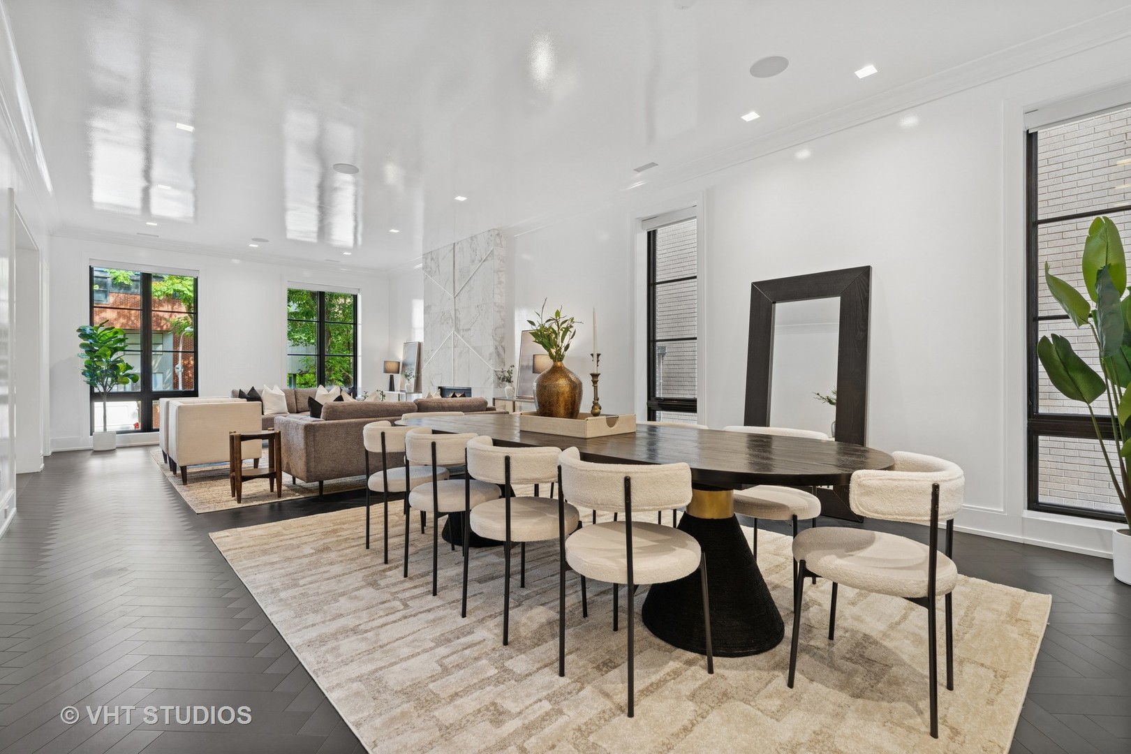 1878 North Orchard Street Chicago, IL 60614 - Photo 10 of 80 a view of a dining room with furniture