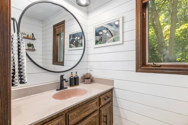 $545,000 | 4300 Landings Lane, St. Joseph, MI 49085