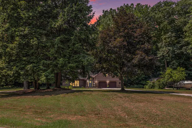 $545,000 | 4300 Landings Lane, St. Joseph, MI 49085