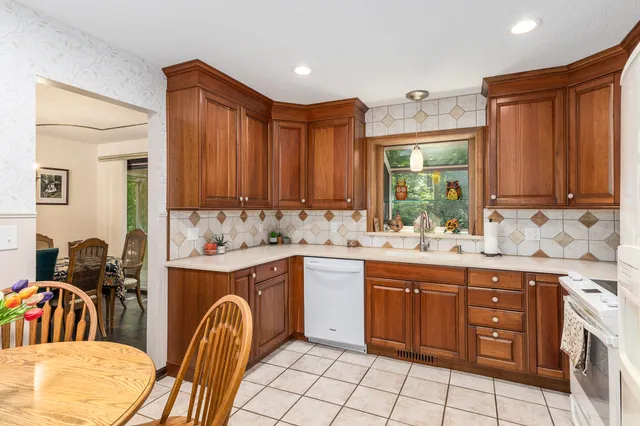 $545,000 | 4300 Landings Lane, St. Joseph, MI 49085