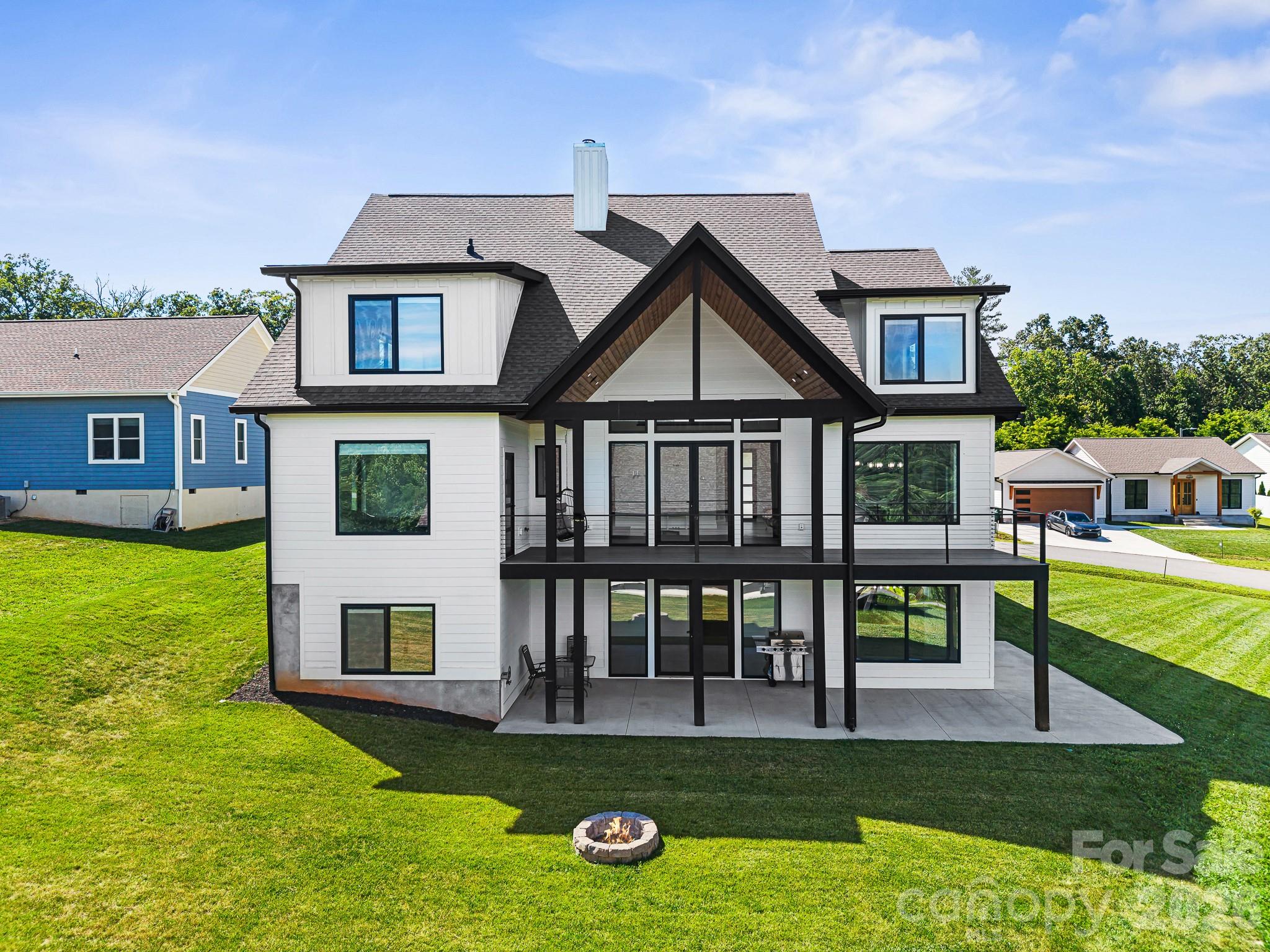 1026 Hillside Ridge Road Candler, NC 28715 - Photo 5 of 48