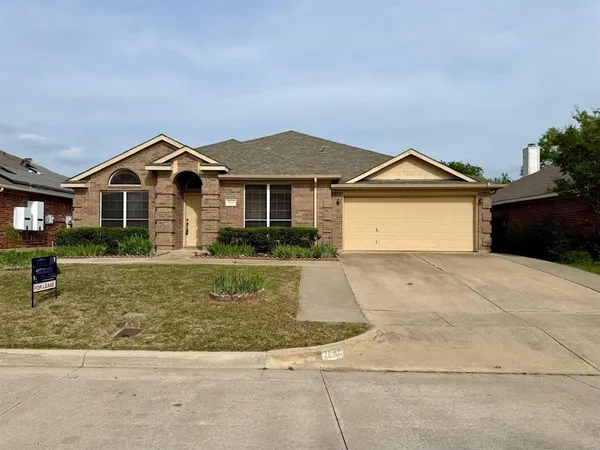 $2,275 | 8166 Berkshire Drive, Fort Worth, TX 76137