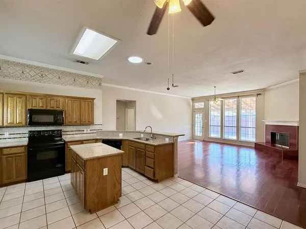 $2,275 | 8166 Berkshire Drive, Fort Worth, TX 76137